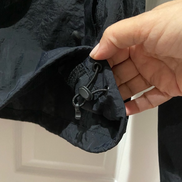 Women’s Mesh Lined Hooded Windbreaker, Black, size Medium - NWOT - Picture 6 of 8